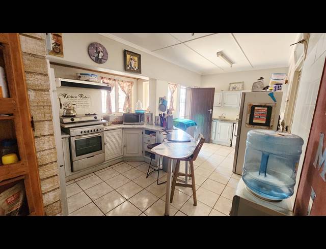 4 BEDROOM FREESTANDING FOR SALE IN TRIM PARK